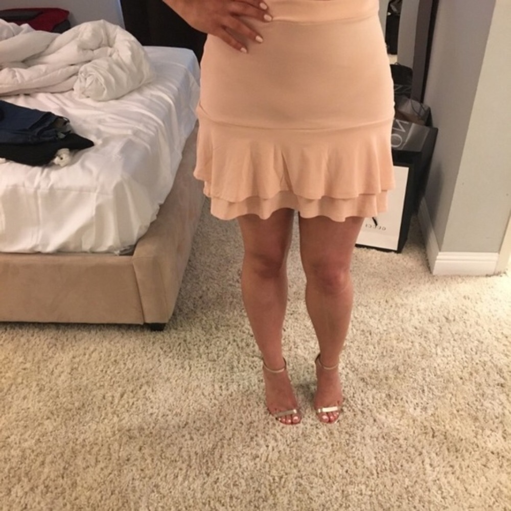 NWT Double Ruffle Mini Skirt ! - Picture 3 of 3